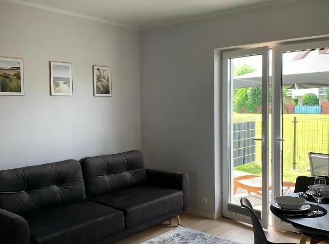 Apartament Sarbinowo Z Ogrodkiem
